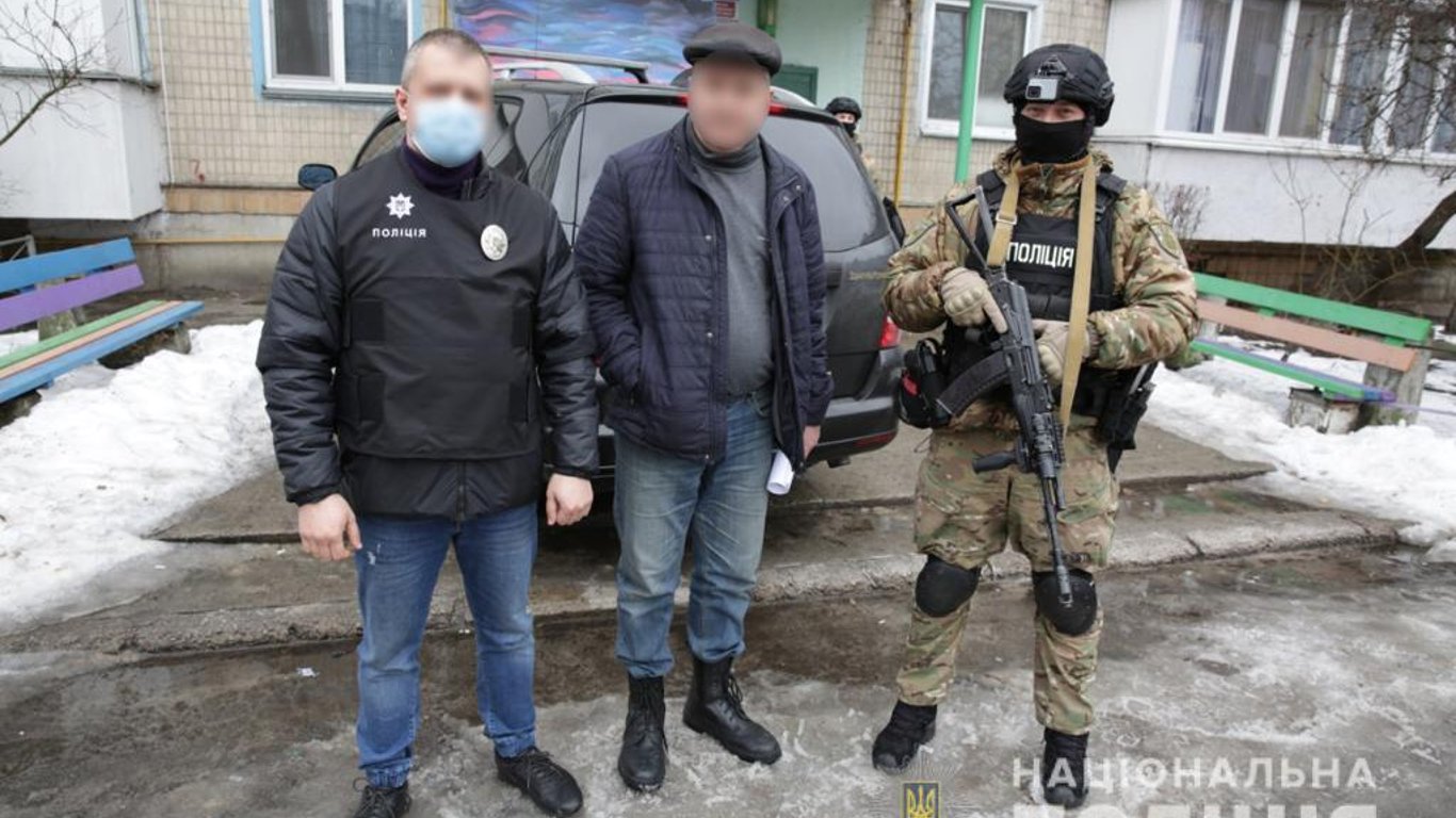 На Киевщине задержали фотографа - он снимал детское порно