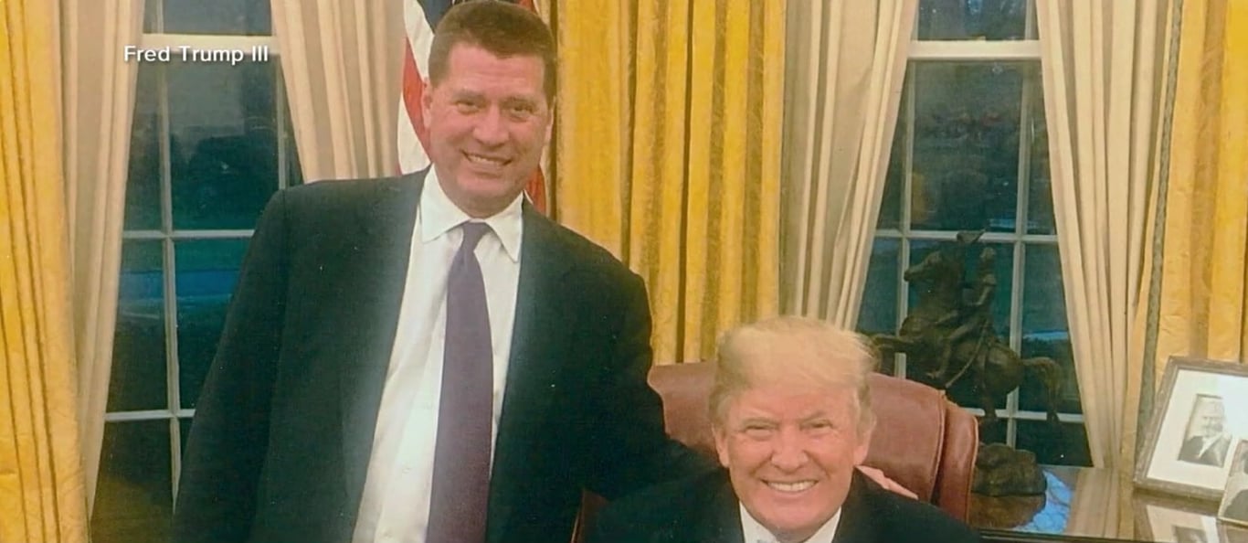 Расист та бажає хворим смерті — племінник Трампа розкрив неприємні секрети свого дядька - фото 2