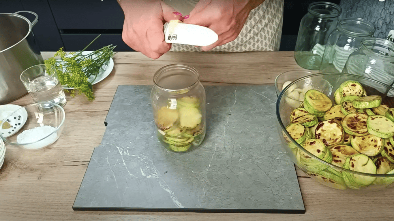 консервовані кабачки на зиму