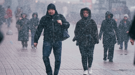 Погода готовит сюрпризы — где завтра ожидать мокрый снег - 290x166