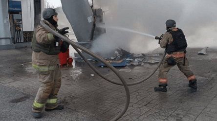 РФ обстріляла Павлоград — є поранені, знищені будинки та авто - 285x160