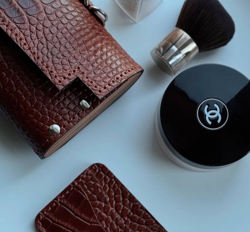 Сумку для важливого заходу потрібно обирати компактну