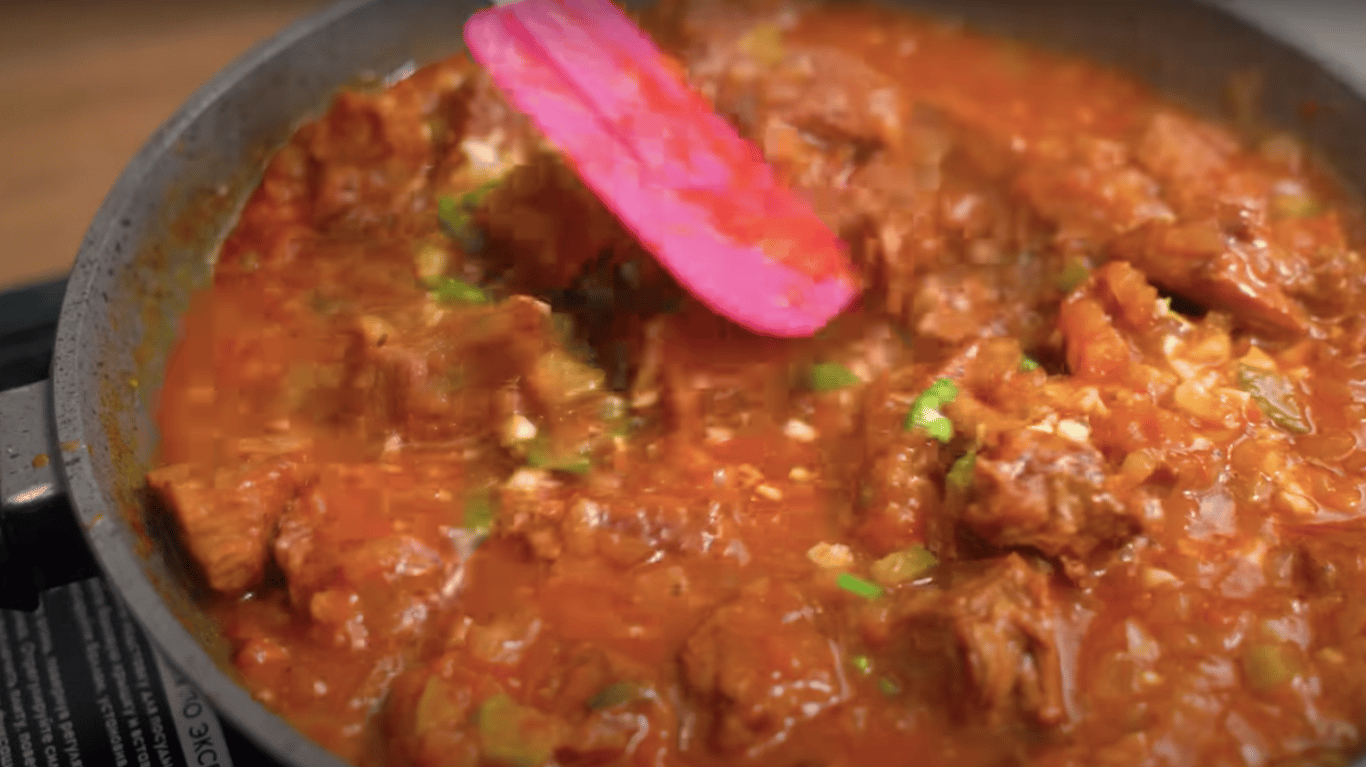 яловичина в підливі з пюре, ароматний рецепт азу по-татарськи