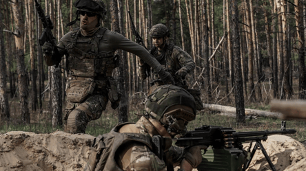 Мотивация уничтожать врага — полку Азов нужны храбрые мужчины - 290x160