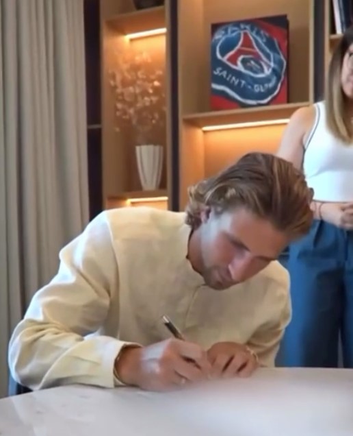 Илья Забарный