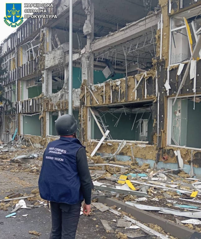 Окупанти атакували школу на Харківщині 6 квітня