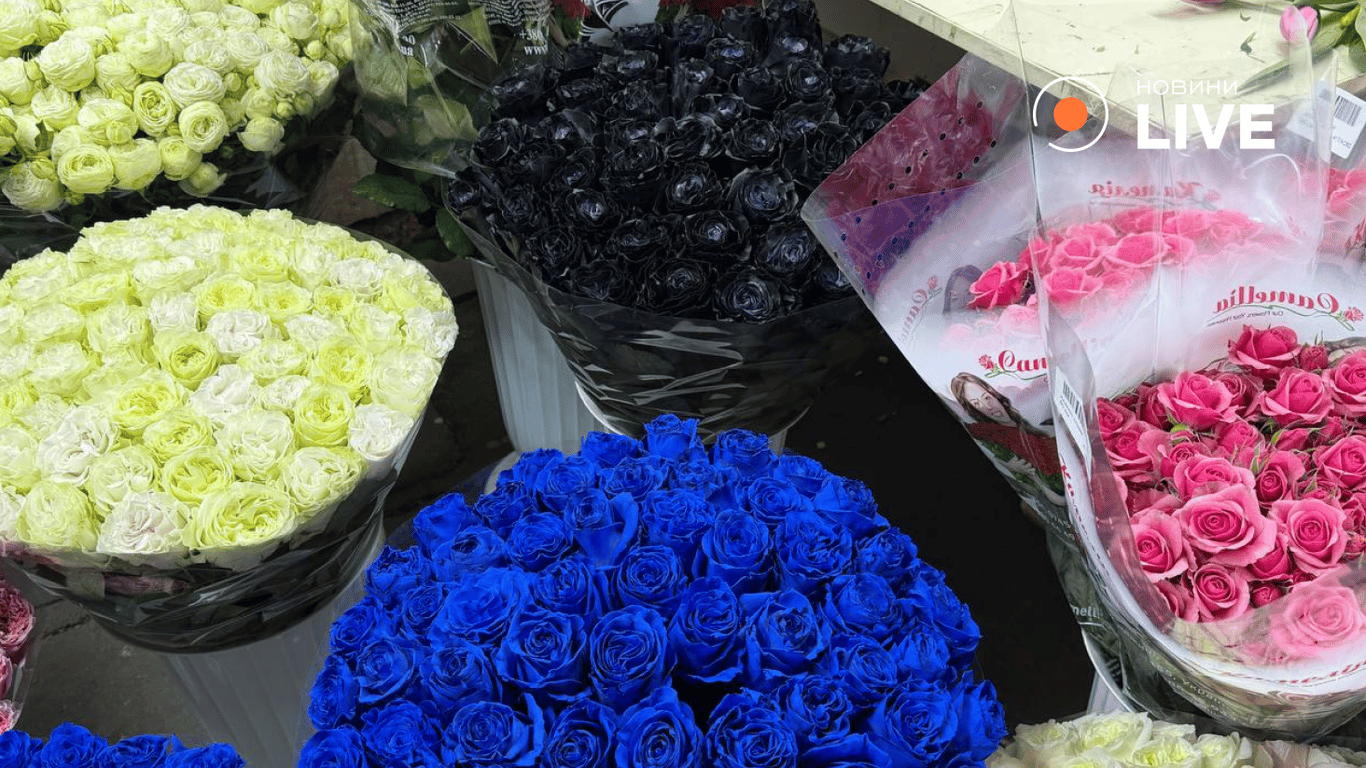 Продаж квітів у Києві напередодні 8 березня