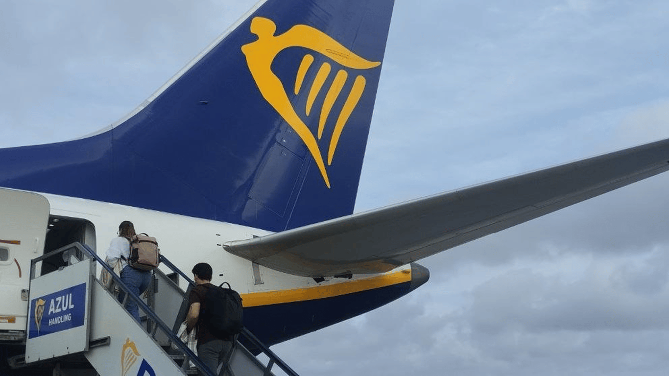 Ryanair не змінюватиме рейси до 2027 року: заява лоукостера