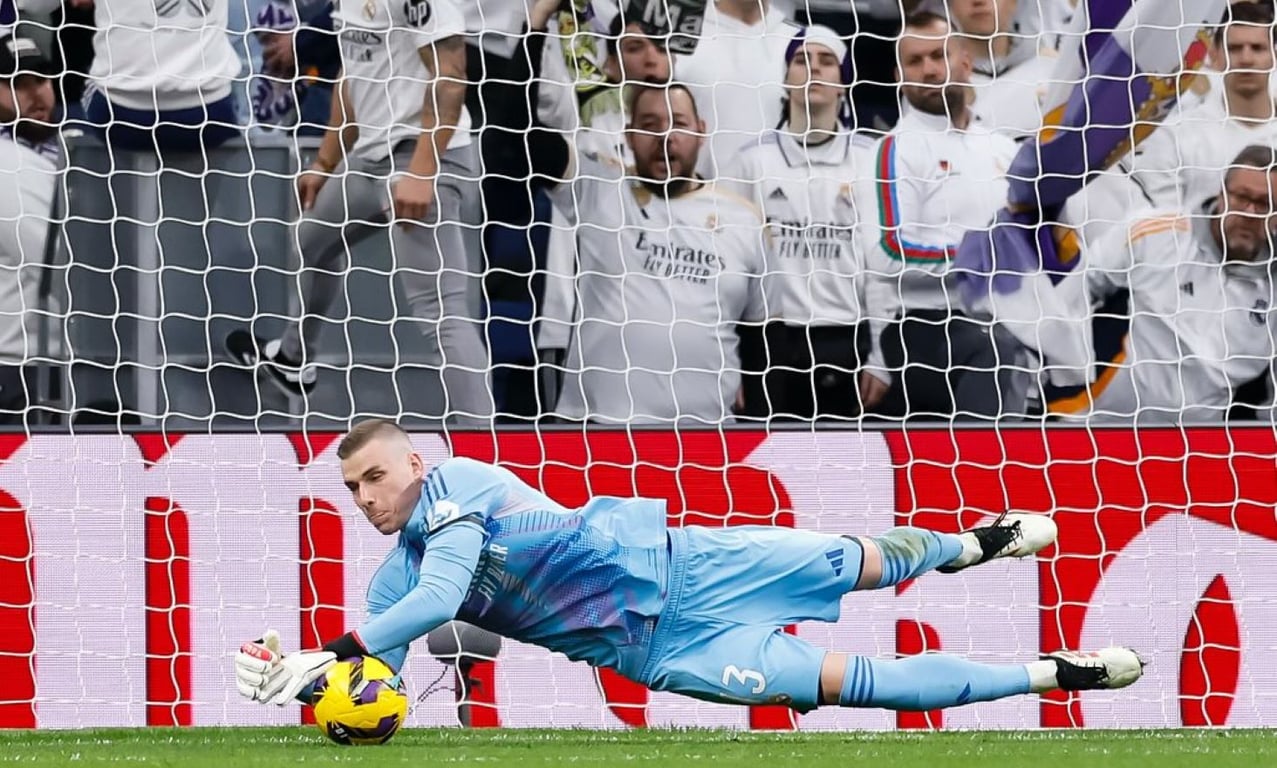 Андрей Лунин