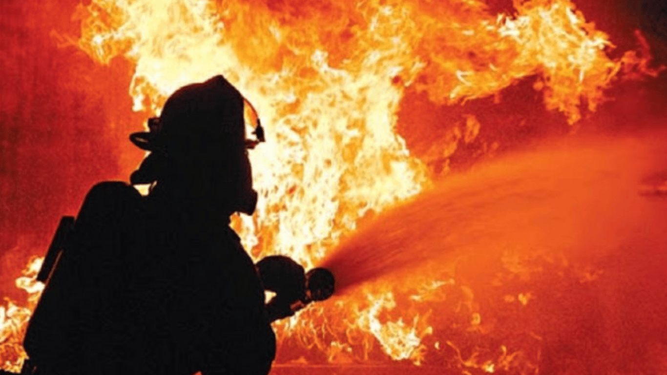 Пожар в Броварах  - горел частный дом