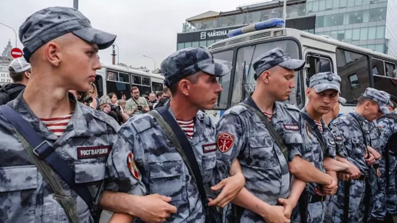 Колишніх зеків з ПВК "Вагнер" переконують іти на службу до Росгвардії, — ISW