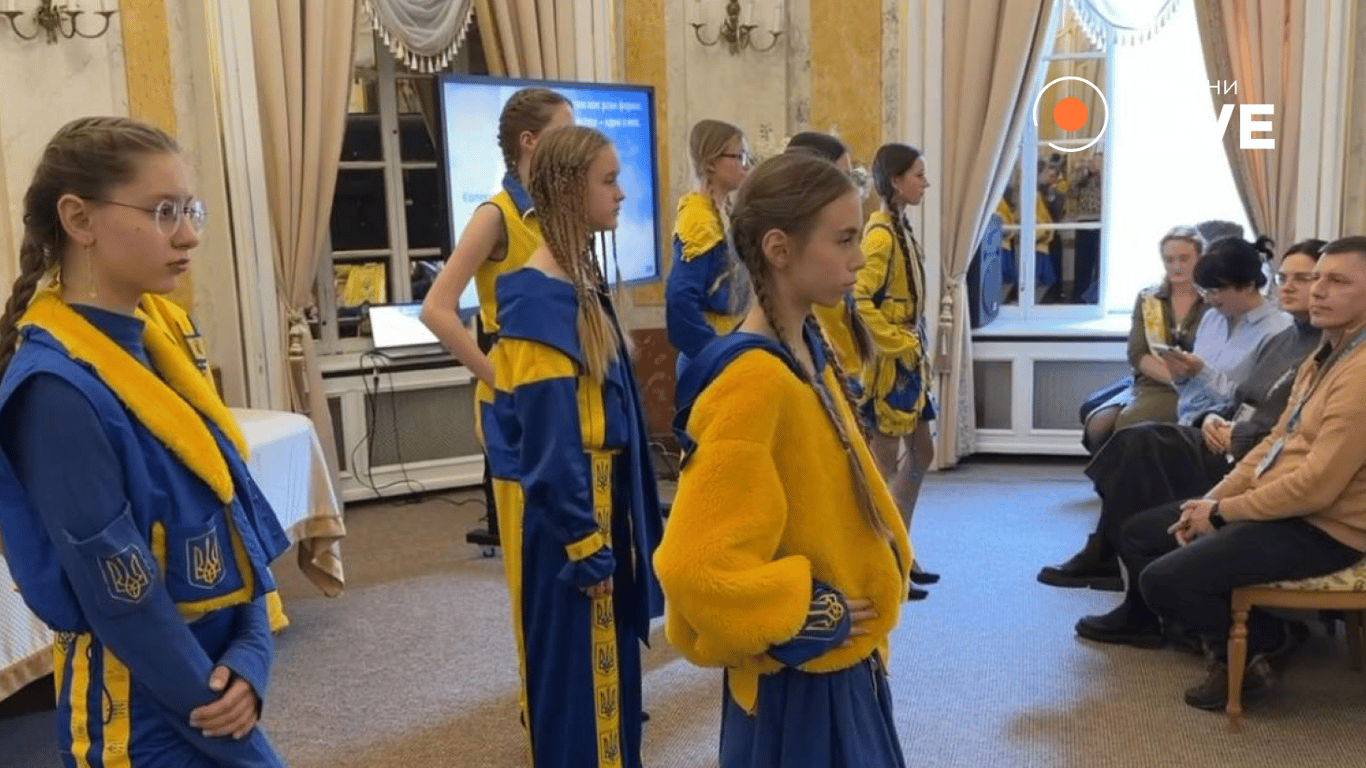 У Львові відбулася акція "Крим: спротив і віра"