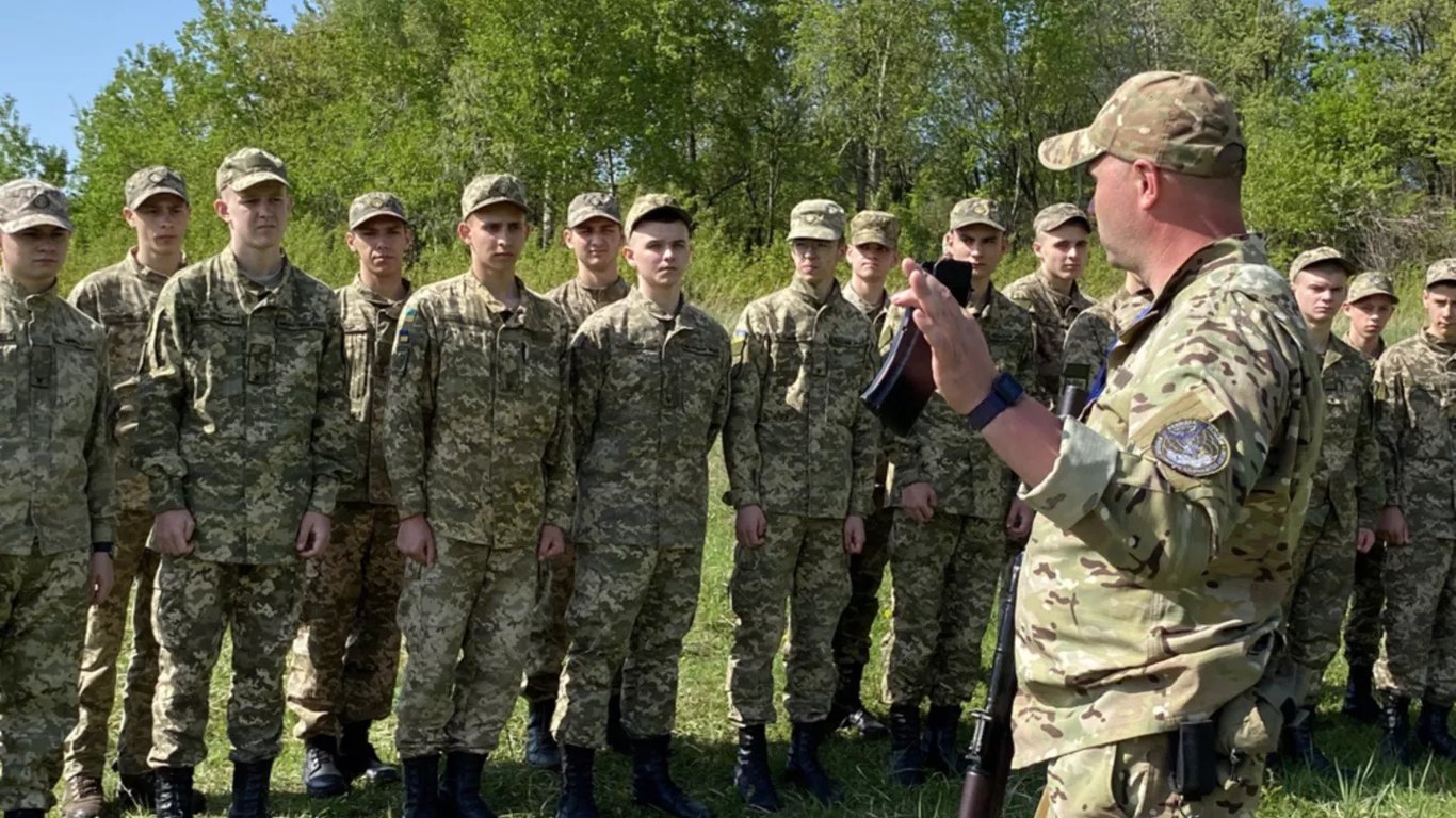 Що буде, якщо не стати на військовий облік у 16 років - пояснення юриста