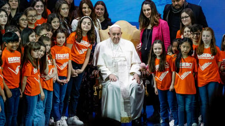 Папа Римский подверг критике производство контрацептивов и призвал рожать детей - 285x160