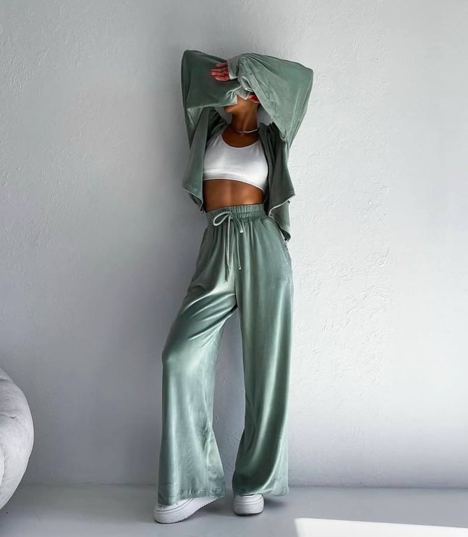 Цвет хаки прекрасно подходит ко всему