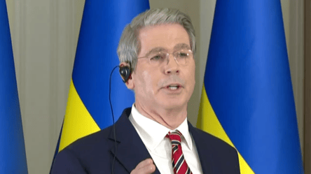 США вводять санкції проти нафтових компаній РФ - 290x166