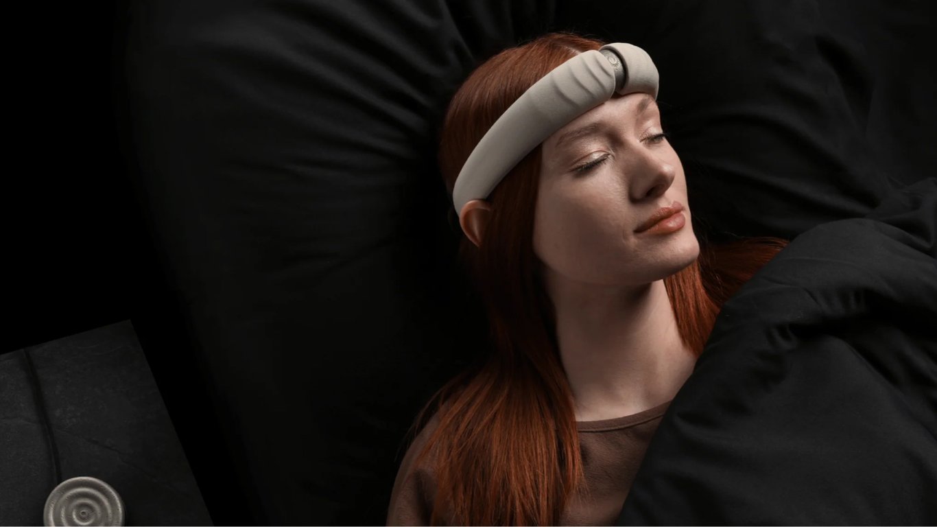 Сон під контролем ШІ — винахідники створюють гарнітуру для усвідомлених снів