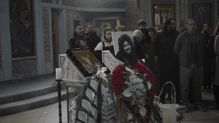 Похорон Олександра Венедчука: як прощаються з коміком у Києві - 304x171