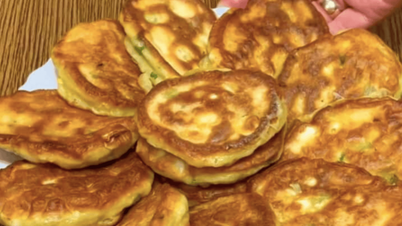 рецепт оладок з вареними яйцями