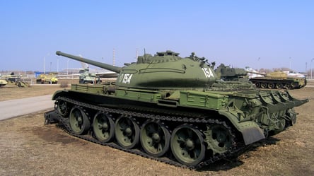 Експосадовець Генштабу розповів, як росіяни використовуватимуть старі танки Т-54 і Т-55 - 285x160
