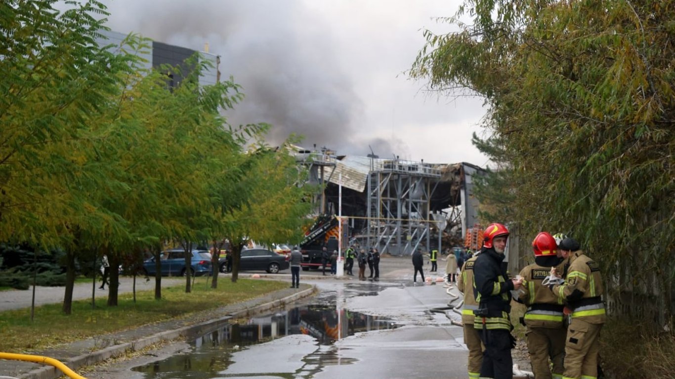 В Кривом Роге вспыхнул пожар после российской атаки