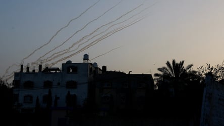 ​​​​​​​В Ізраїлі розповіли про наслідки масованого нічного обстрілу з боку Сектора Газа - 285x160