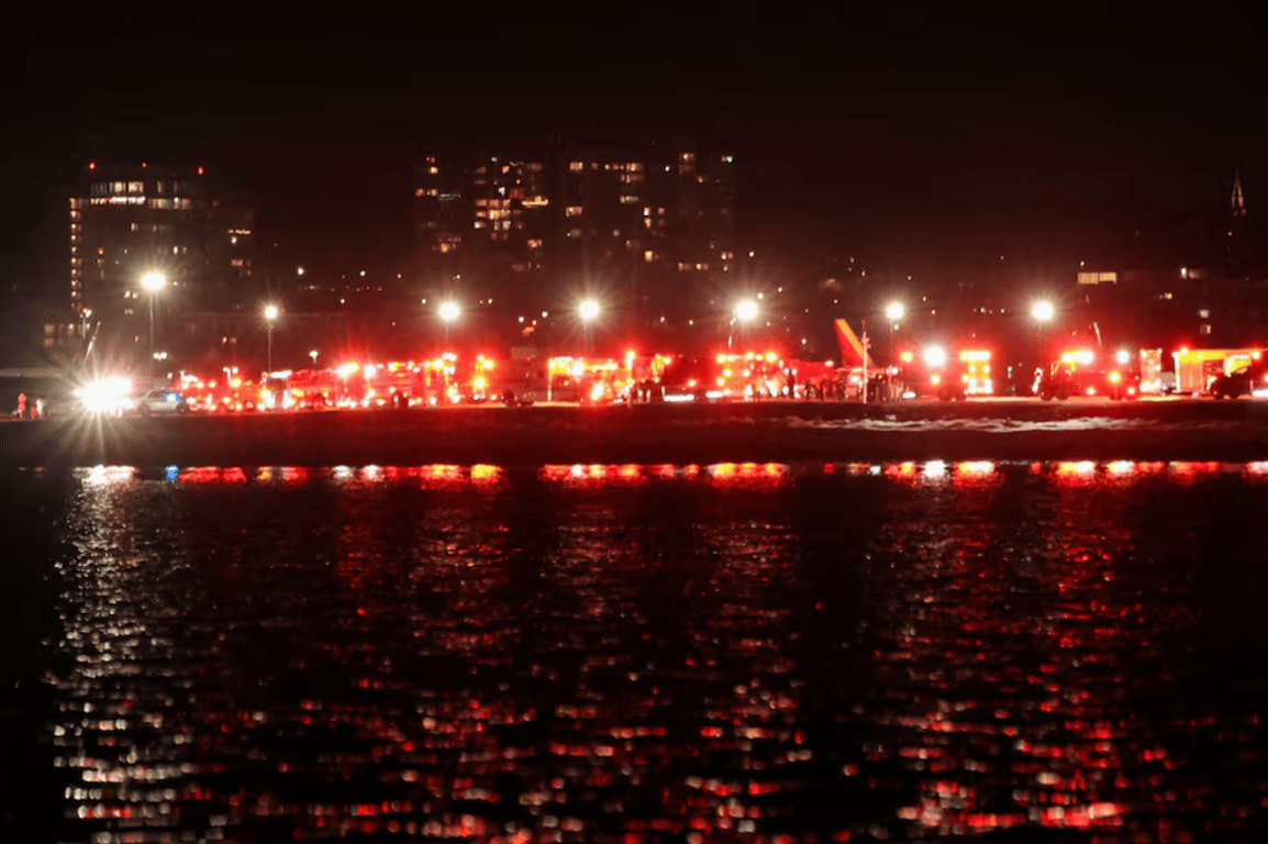 Літак та гелікоптер зіткнулись у США