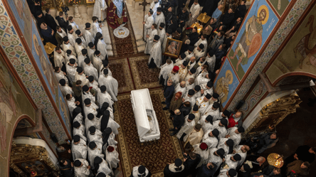 Украинцы прощаются с Патриархом Филаретом: видео церемонии - 290x160