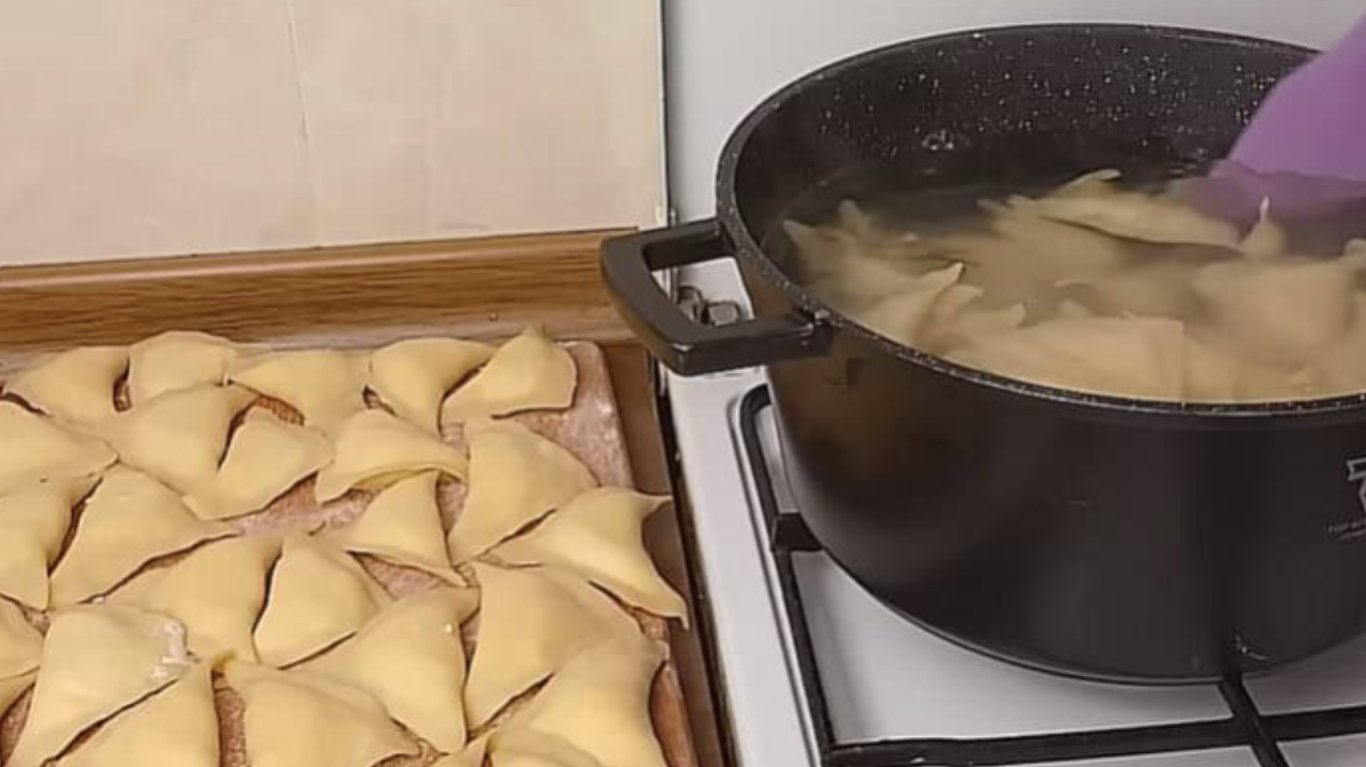 рецепт вареників з сиром з тіста на окропі