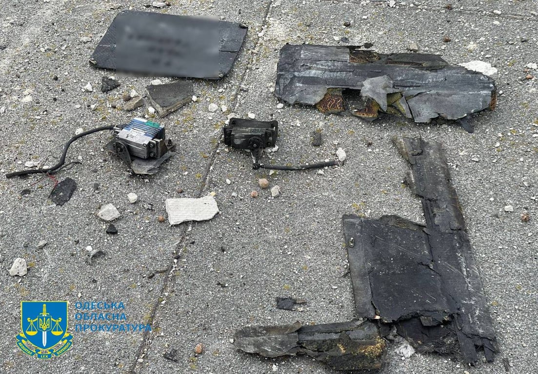 Внаслідок нічного удару по Одещині постраждав чоловік - фото 3