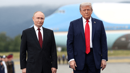 Trump and Putin meet in Alaska — first photos released - 285x160