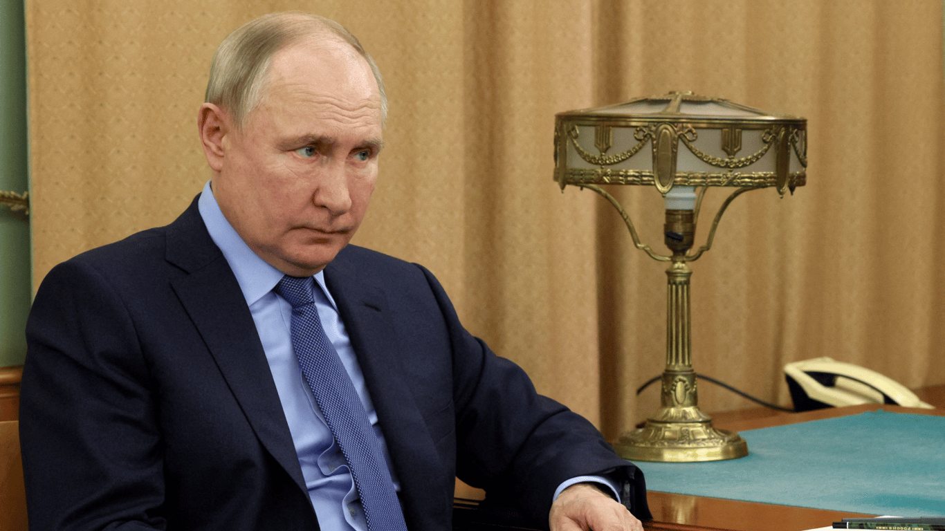 Путин предлагал США заморозить конфликт в Украине, — Reuters