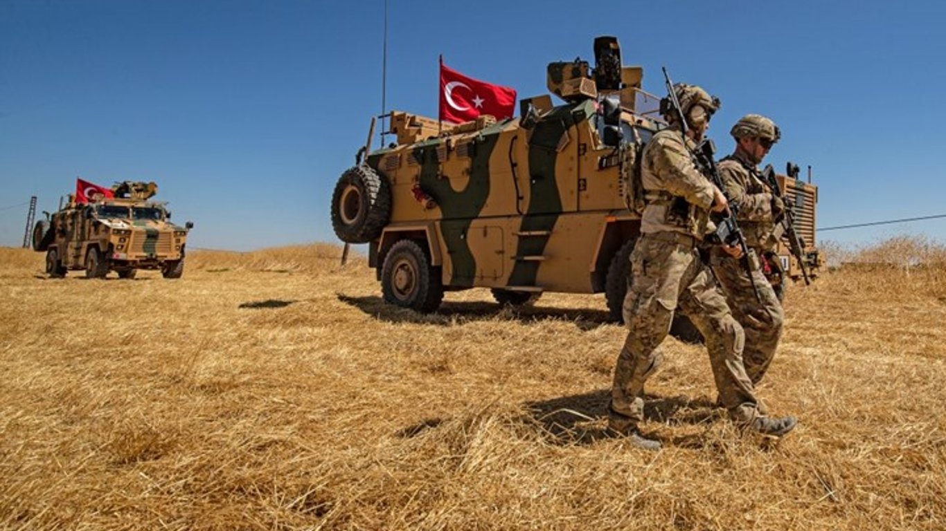 Турция заявила о гибели 12 солдат и начала военную операцию в Ираке