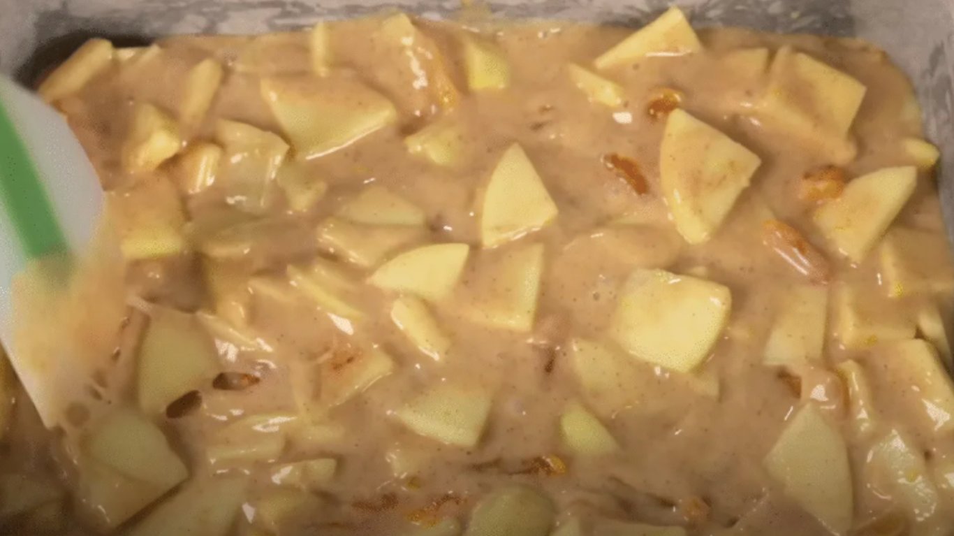 Apple Pie Recipe Is Softer Than Any Charlotte Cake