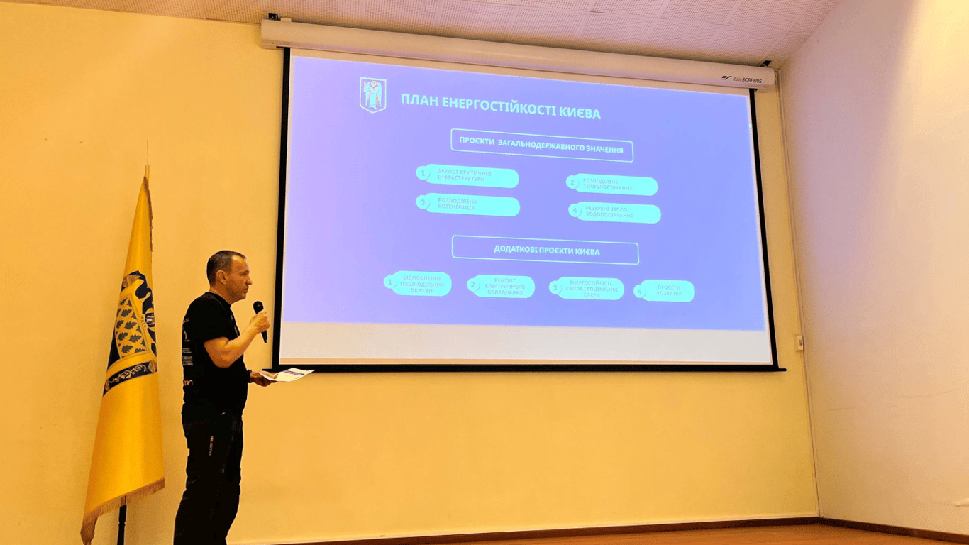 Пантелеєв і Симороз посперечалися через тепломережу на Теремках
