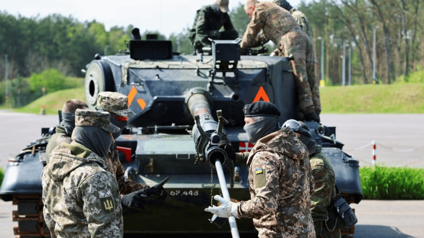 Германия готовит экстренную военную помощь Украине — что произошло