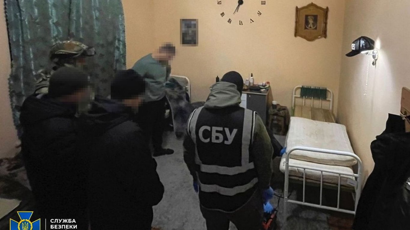 В Винницкой области заключенные обворовывали клиентов одного из ведущих банков Украины