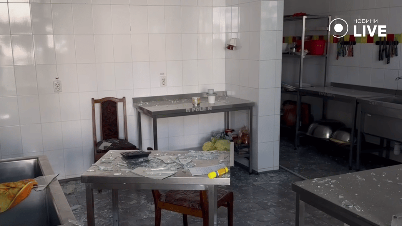 Як виглядає дитячий садок в Одесі після обстрілу (фото) - фото 2