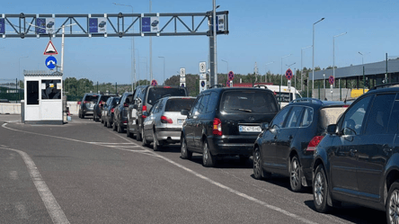 Виїзд до Молдови ускладнений — ситуація на трасі Одеса-Рені - 285x160