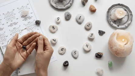 Кто получит удар в спину — нумерологический прогноз 2-7 сентября - 285x160