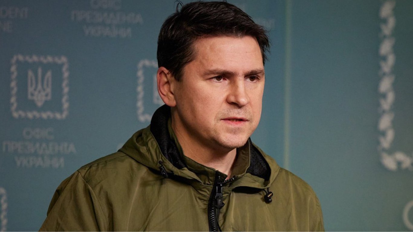 Подоляк заявив, що на дев'ятому Рамштайні обговорюватимуть передачу Україні літаків та ракет