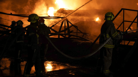 РФ атаковала Одессу — в городе повреждены дома и возникли пожары - 285x160