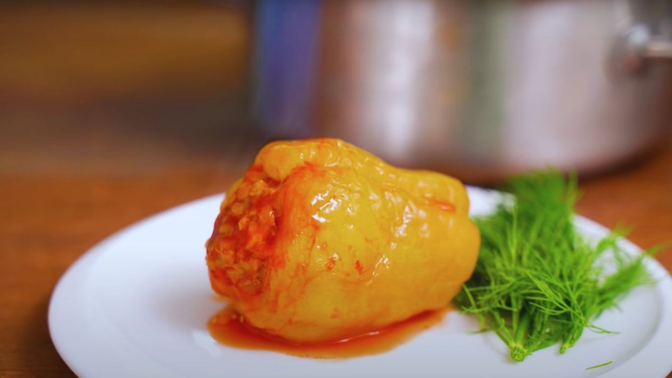 Простий рецепт фаршированих перців – відео