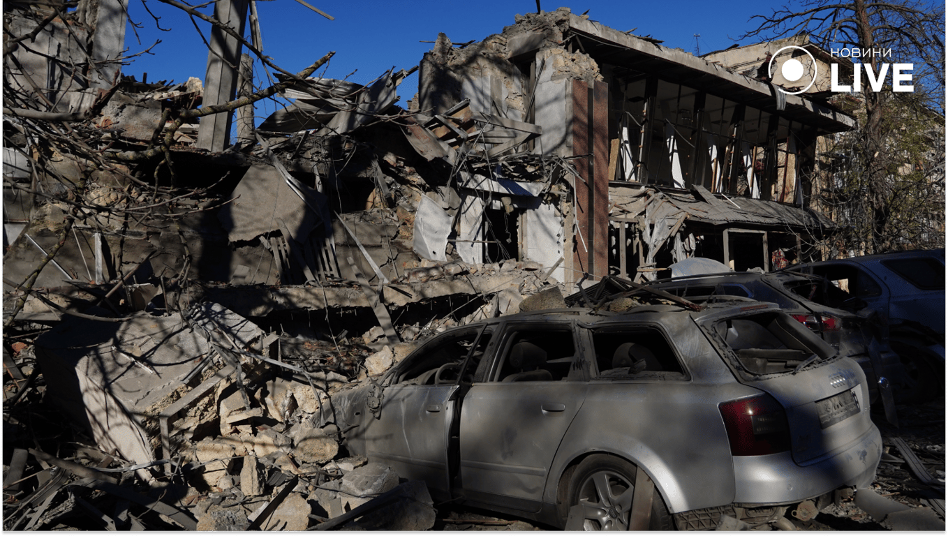 Наслідки балістичного удару по Одесі 25 листопада. Фото: Новини.LIVE/ Юлія Браславська