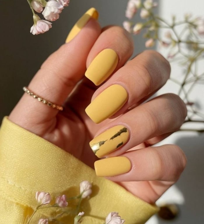 You can add a festive look to any manicure