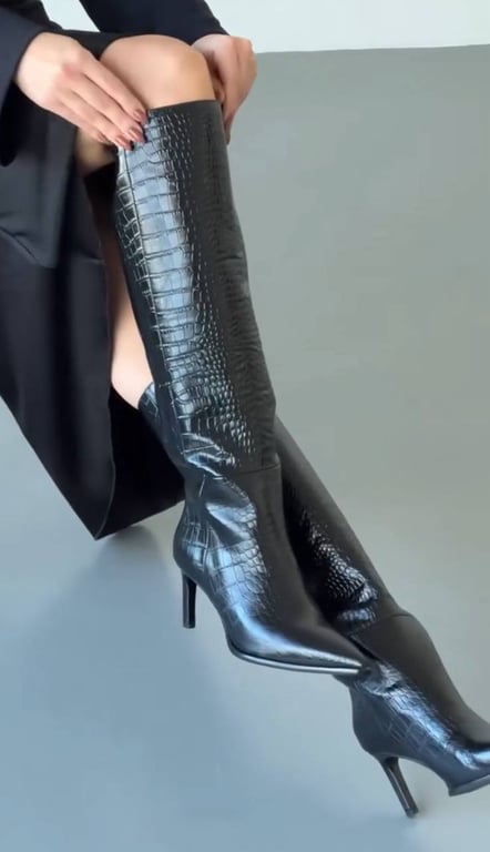 Взуття зі шкіри крокодила в тренді