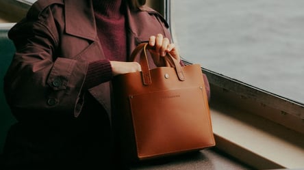 Tote bags dominate Fall 2025 — here's why everyone wants one - 285x160
