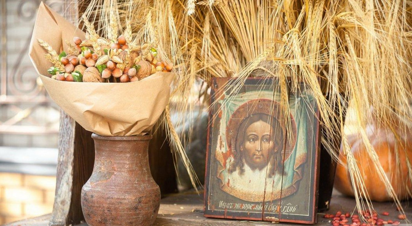 Чому називається Горіховий Спас — історія свята