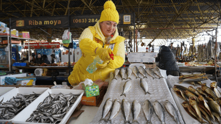 Дунайка уже заканчивается: какие цены в Одессе на сельдь - 290x166