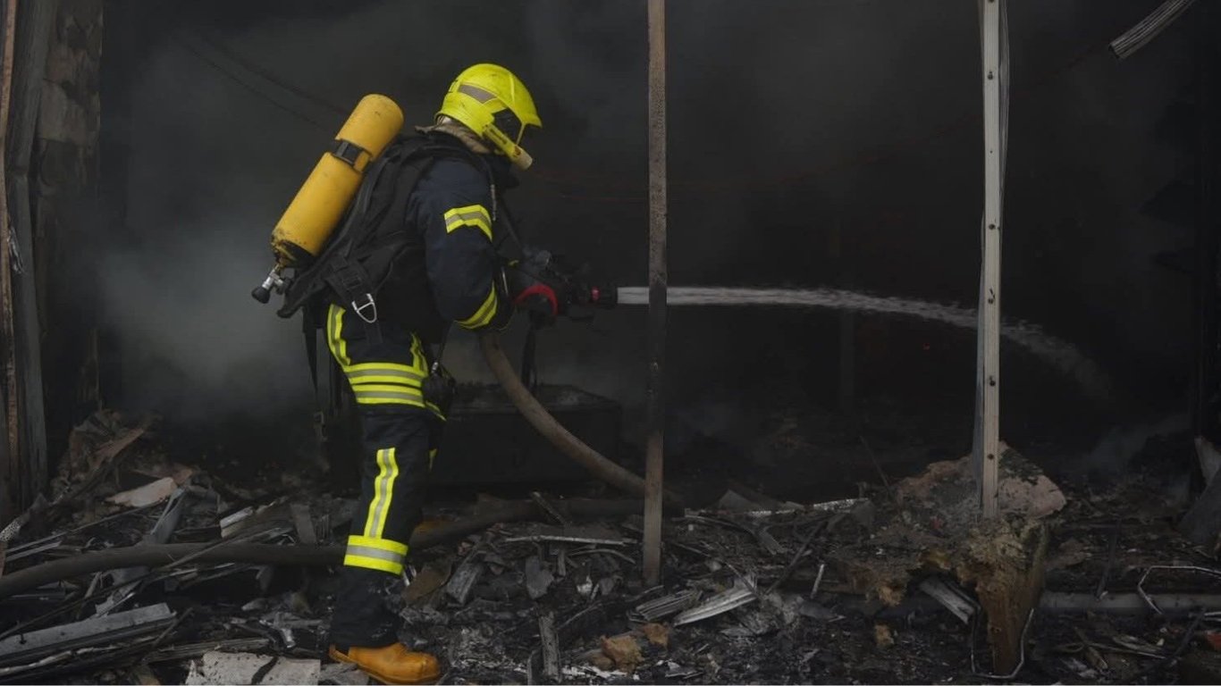 Наслідки нічної атаки на Одещину: дві людини постраждали